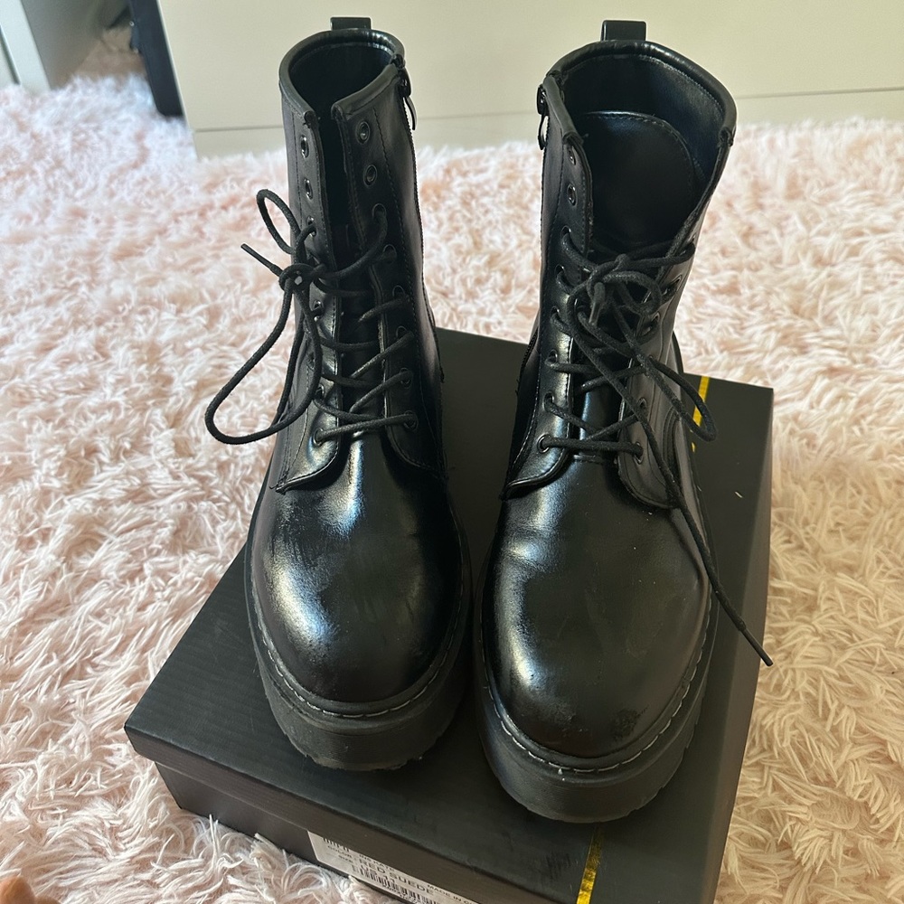 STEVE MADEN COMBAT BOOTS SZ 11